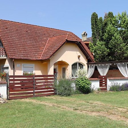 Gasthaus Liliana Apartman Balatonberény Exterior foto