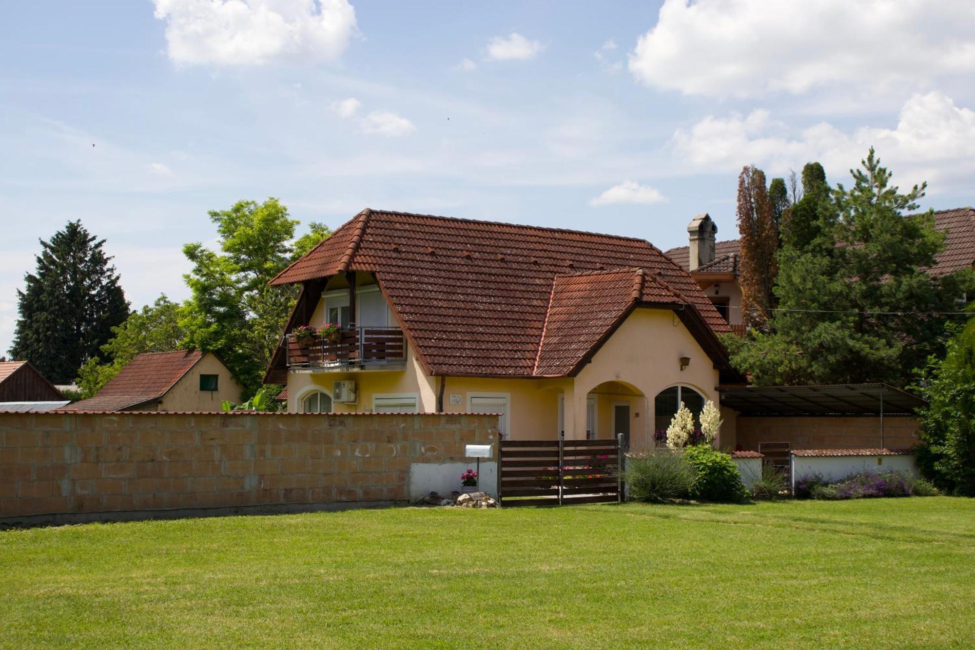 Gasthaus Liliana Apartman Balatonberény Exterior foto