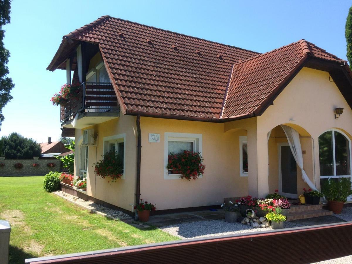 Gasthaus Liliana Apartman Balatonberény Exterior foto